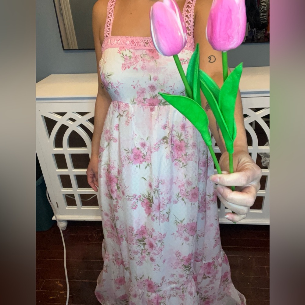 Floral Crochet Lace Strap Maxi Dress - Picture 3 of 4